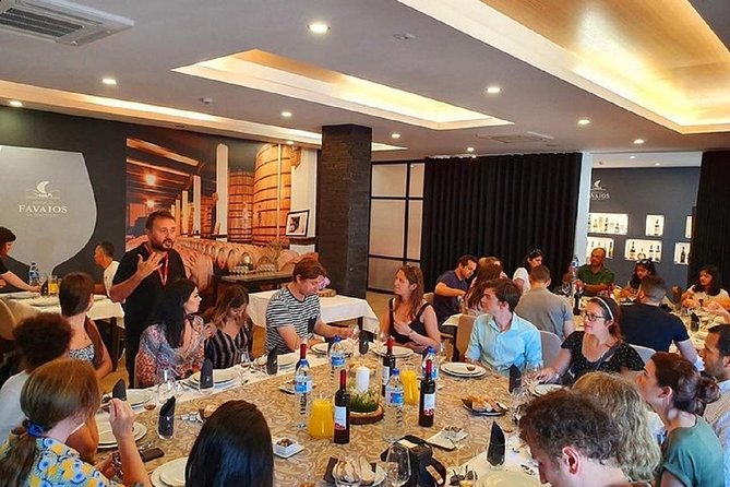 Private Douro Valley Wine Tour: 2 Wine Estates, Lunch and Cruise - Guided Winery Visits