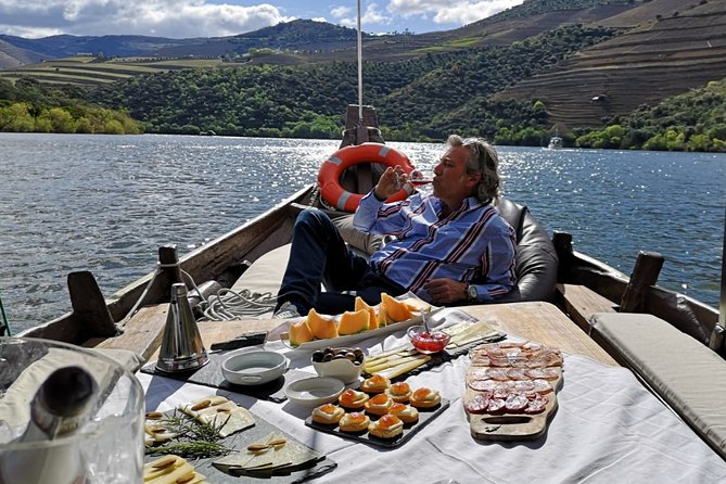 Private Douro Valley With Mercedes Convertible, Lunch / Tastings 2 Wine Estates - Private Transportation and Amenities