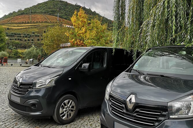 Private Douro Valley With Mercedes Convertible, Lunch / Tastings 2 Wine Estates - Worth The Stay