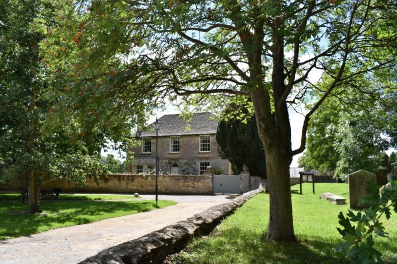 Private Downton Abbey Day Tour, Including Pub Lunch - Pickup and Drop-off