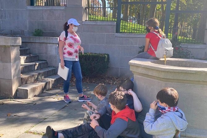 Private Downtown Newport Walking Tour - Quaker Influence and Religious Freedom