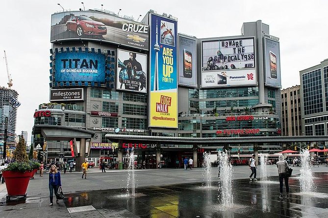 Private Downtown Toronto Walking Tour in English - Benefits of a Private Tour