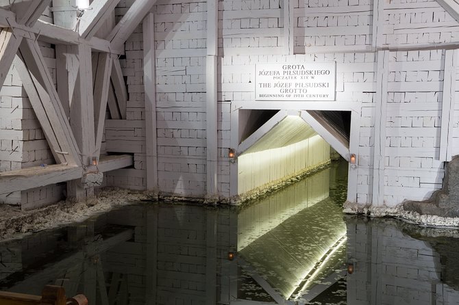 Private Drive to Wieliczka Salt Mine Tour With 4travellers - Pickup Information