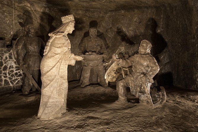 Private Drive to Wieliczka Salt Mine Tour With 4travellers - Traveler Requirements