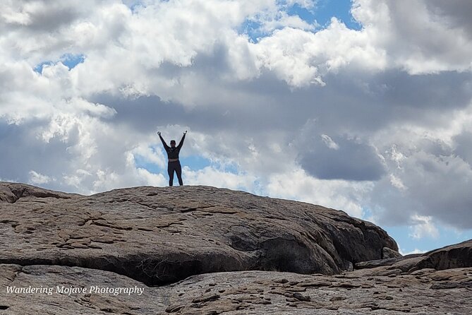 Private Driving and Hiking Tour in Joshua Tree National Park - Engaging With the Knowledgeable Guide