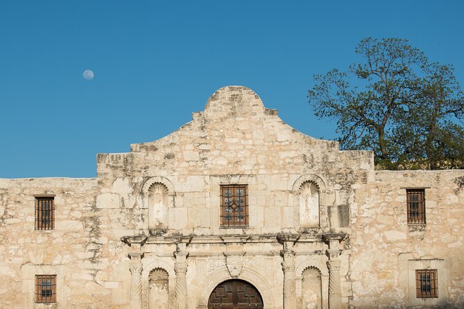 Private Drunk History Tour: Featuring Texas Oldest Hotel & Saloon - Meeting and End Points