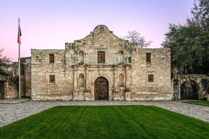 Private Drunk History Tour: Lunch, Libations & History - Exploring San Antonios History