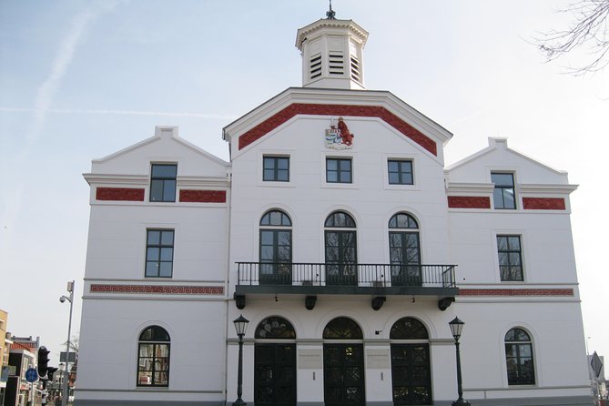 Private Dutch Food Tasting and History Tour in Zaandam From Amsterdam - Inclusions and Accessibility