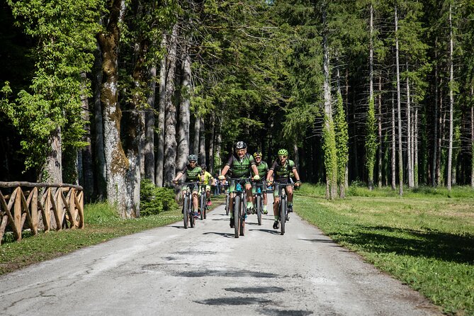 Private E-Bike Tour to Discover Alto Molise - Navigating Quaint Village Streets
