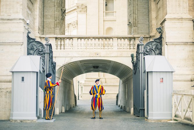 Private Early Morning Vatican With Hotel Pickup - Choosing the Right Tour