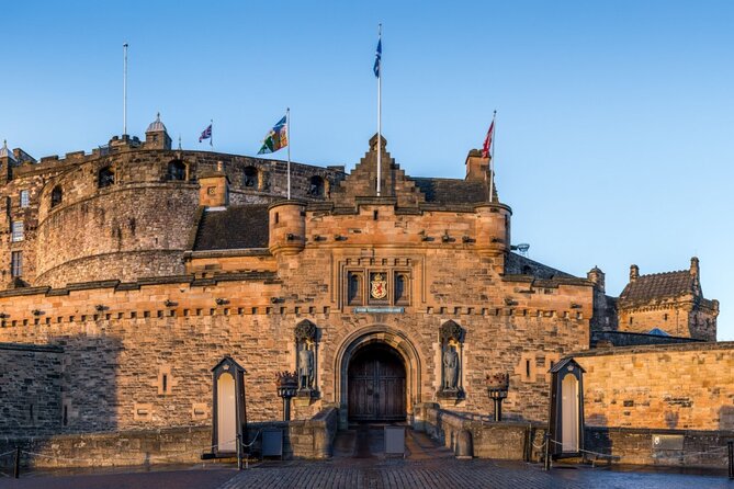 Private Edinburgh Castle Walking Tour With Skip-The-Line Access - What to Expect on the Tour