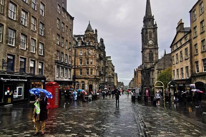 Private Edinburgh Old Town History Tour - Close Encounters - Tour Overview