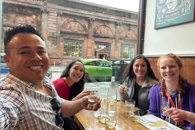 Private Edinburgh Walk and Whisky Tour - Meeting and Pickup Details