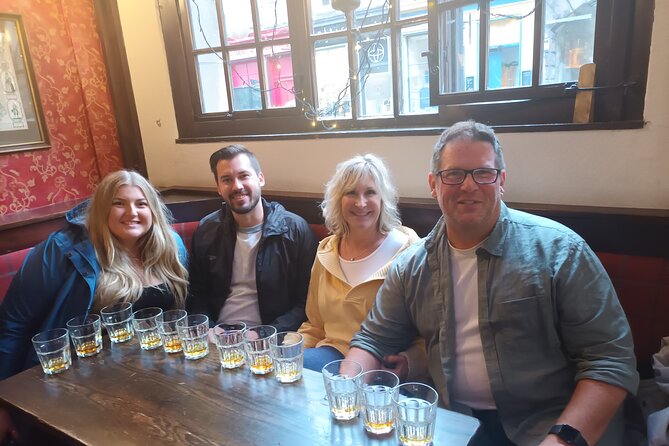 Private Edinburgh Walk and Whisky Tour - Transportation and Convenience