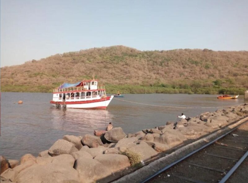 Private Elephanta Island Caves Tour With Village Tour - Experience Highlights