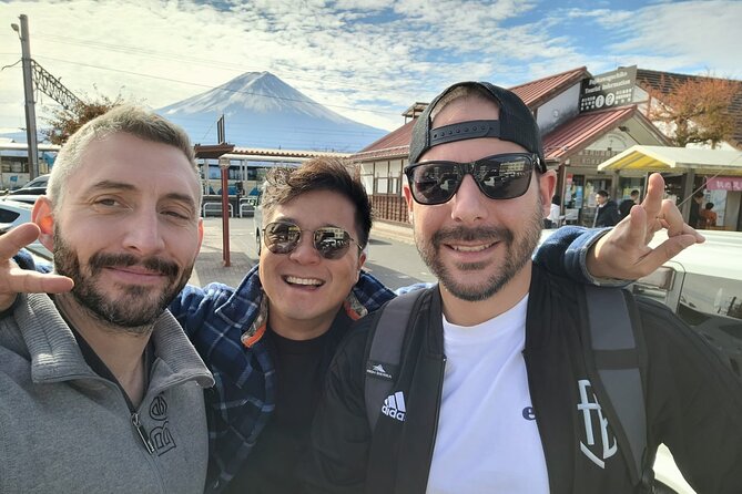 Private ENG Speaking Local: Mt Fuji Views Kawaguchiko Highlights - Private Transportation