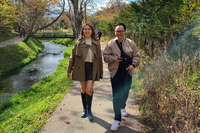 Private ENG Speaking Local: Mt Fuji Views Kawaguchiko Highlights - Pickup and Start Time