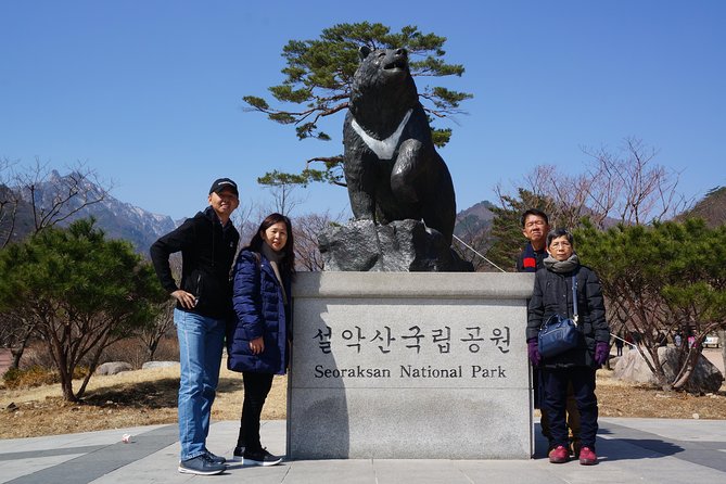 Private English Speaking Driver: Seoraksan & East Sea or Nami Island From Seoul - Scenic East Sea Attractions