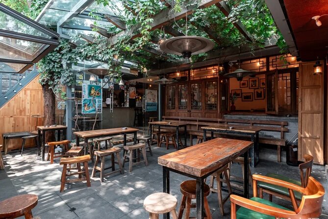Private Evening Hutong Walking Food and Drinks Tour in Beijing - Dietary and Age Restrictions