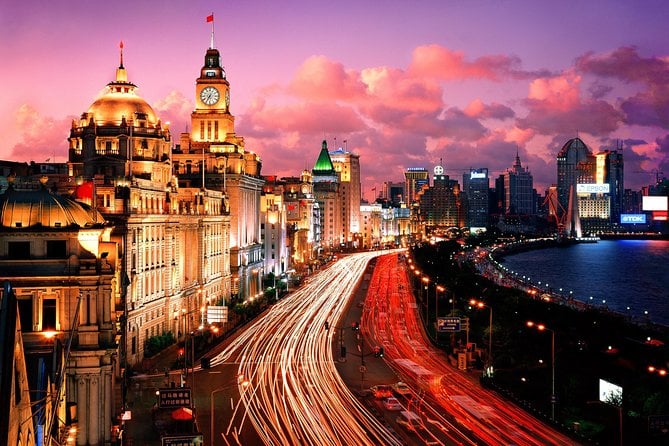Private Evening Tour: VIP Huangpu River Cruise and Shanghai Lights - Exploring Yuyuan Old Street