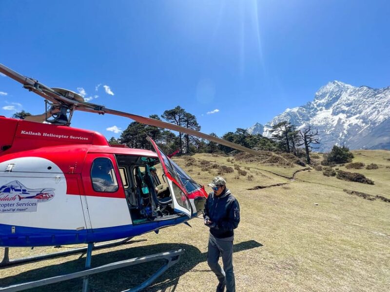 Private Everest Helicopter Tour With Kalapatthar Landing - Key Points