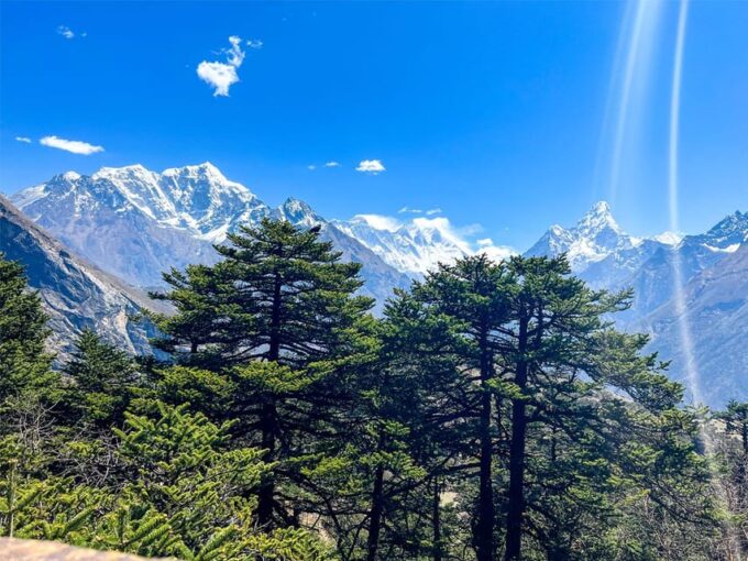Private Everest Helicopter Tour With Kalapatthar Landing - Views and Experiences