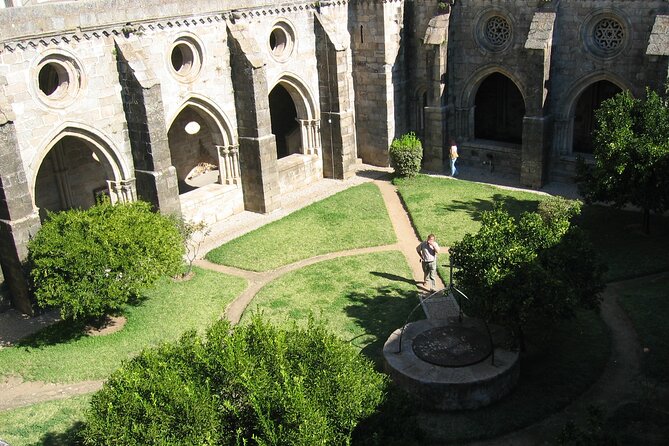 Private Évora Tour - Megaliths, Historical Center and Cork Region - Included in the Tour