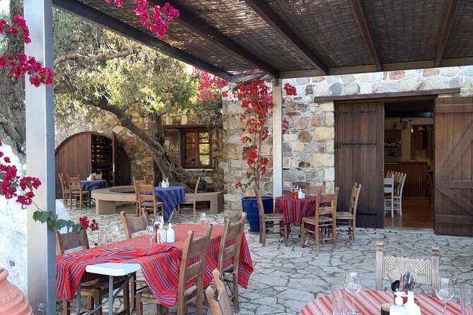 Private Exclusive Manousakis Winery and Vineyard Tour in Chania - Exclusive Private Experience