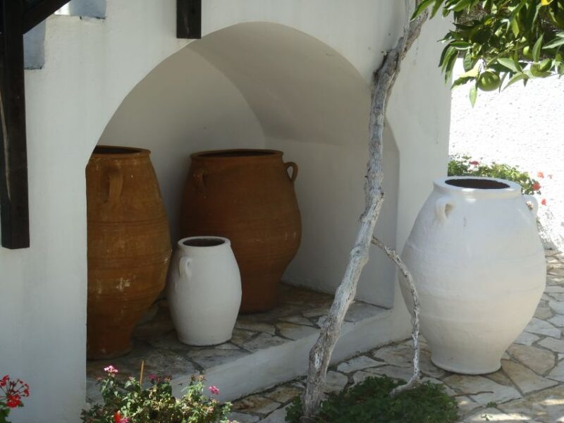 Private Exclusive Manousakis Winery and Vineyard Tour - Wine Tasting Experience