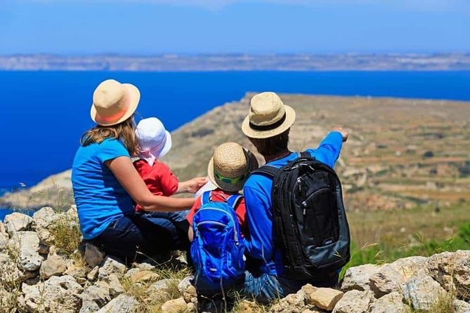 Private Excursion in Lanzarote, Minibus and Guide Available - Destination Highlights: Jameos Del Agua