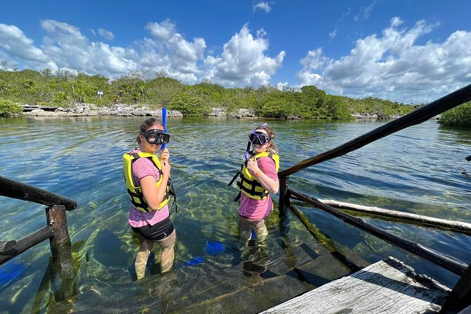 Private Experience: Akumal Sea Turtles Encounter and Yal-Kú Lagoon Colorfull Fish Snorkel. - Meeting and Pickup
