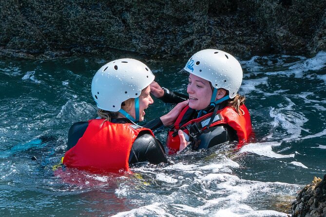 Private Family Coasteering Experience in Newquay - Navigating the Coastline