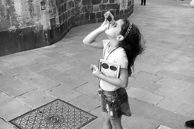 Private Family Experience - Dragon Tour in Barcelona for Kids - Local Treats and Products