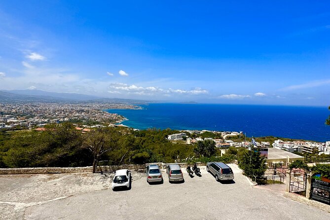 Private Family Tour to Akrotiri Attractions - Traveler Experiences