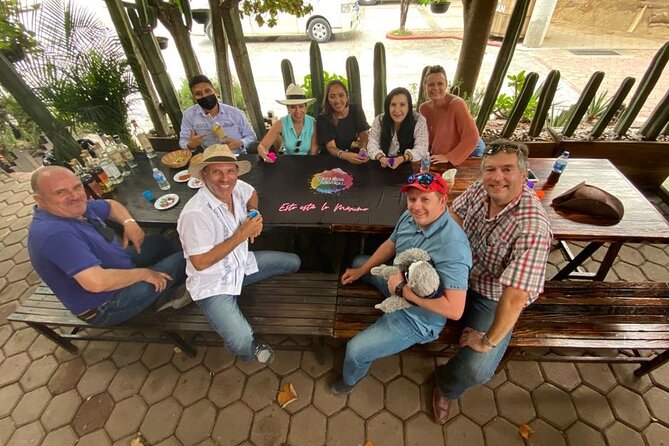 Private Family Tour to Visit Monte Albán, Alebrijes and Barro Negro - Discover the Vibrant Alebrije Art