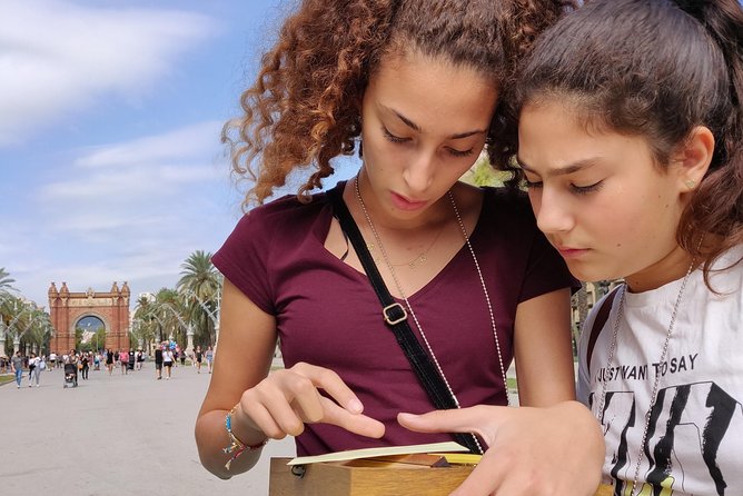 Private Family Treasure Hunt | Guided, Fun & 100% Offline | Xventura Barcelona - Meeting and End Points
