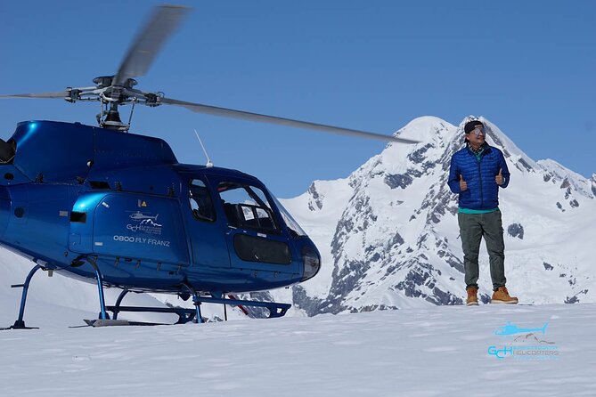 Private Flight: 4 Glaciers With 2 Snow Landings - 60MINS - Included Amenities