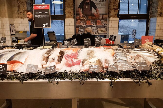 Private Food and Market Tour in Central Amsterdam With a Fun Local - Exploring the Food Scene
