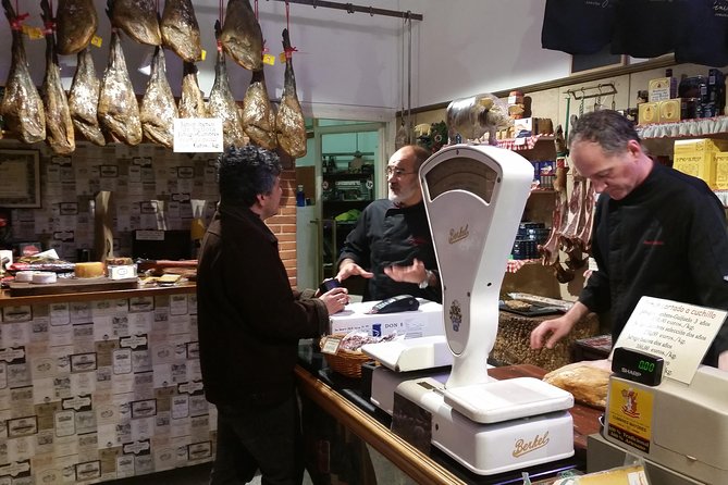 Private Food, Tapas & Wine Tour of Madrid With Customizable Menu All Included - Accessibility and Inclusions