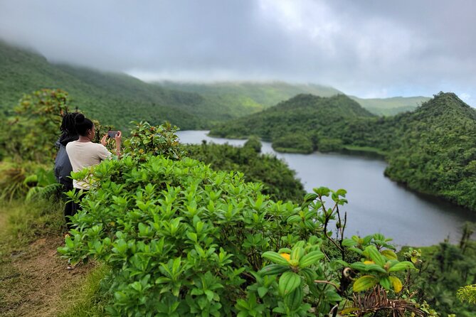 Private Fresh Water Lake, Waterfalls And Hot Springs Excursion - Tour Experience