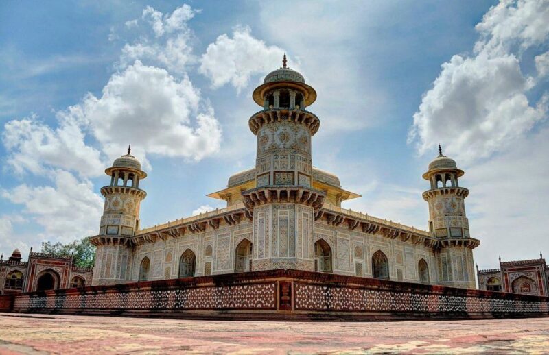 Private Full Day Agra Tour With Taj Mahal and Agra Fort - Live Tour Guide Languages