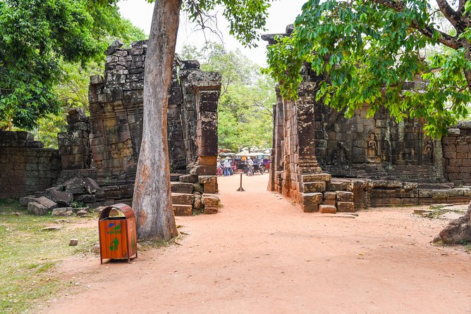 Private Full-Day Angkor Temple and Sunset Viewing With Lunch - Highlights of Angkor Archaeological Park
