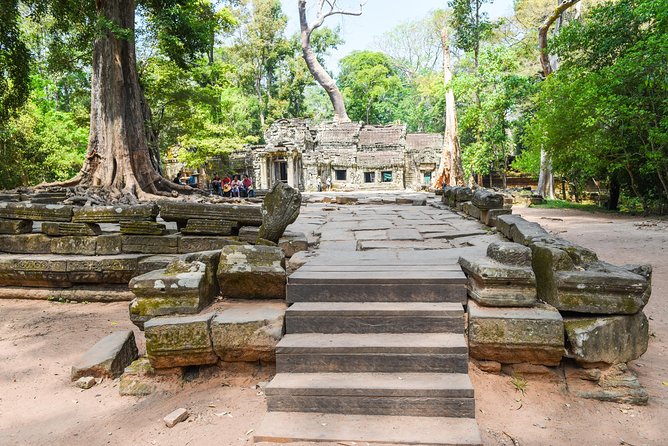 Private Full-Day Angkor Temple and Sunset Viewing With Lunch - Exploring Angkor Thom and Bayon