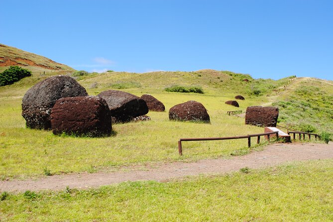 Private Full-Day Easter Island Highlights North and West - Personalized Group Experience