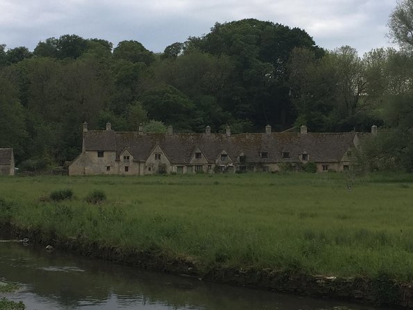 Private Full Day Excursion to the Cotswolds in a London Black Cab - English Civil War History