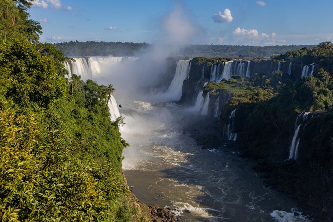 Private Full Day Guided Tour in Argentina and Brazil Iguazu Falls - Pickup Details