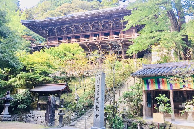 Private Full-Day Guided Tour of Himeji Castle - Exploring Himeji Castle