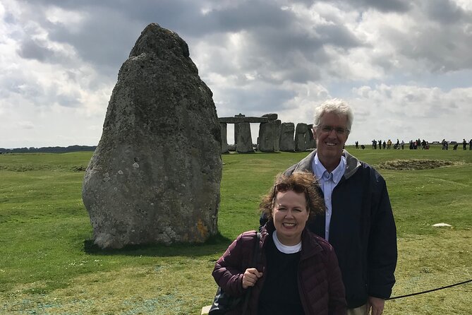 Private Full Day Guided Tour to Bath and Stonehenge - Discovering Bath
