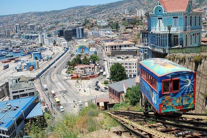 Private Full Day Guided Trip to Valparaíso, Viña Del Mar & Reñaca From Santiago - Visiting Viña Del Mar