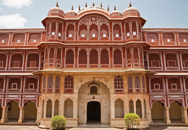Private Full-Day Jaipur City Sightseeing Tour by Car & Driver - Key Points